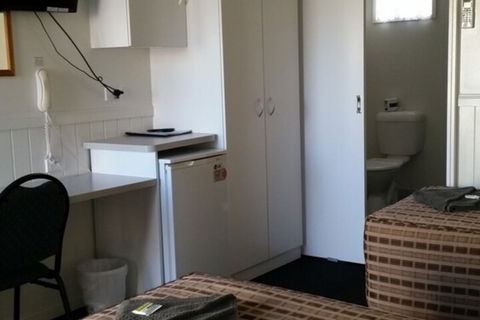 Charleville Waltzing Matilda Motor Inn - Accommodation Bookings 6