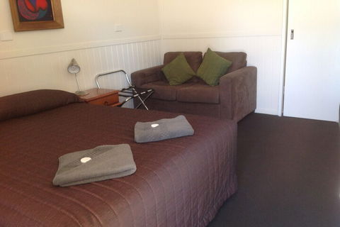 Charleville Waltzing Matilda Motor Inn - Accommodation Bookings 5