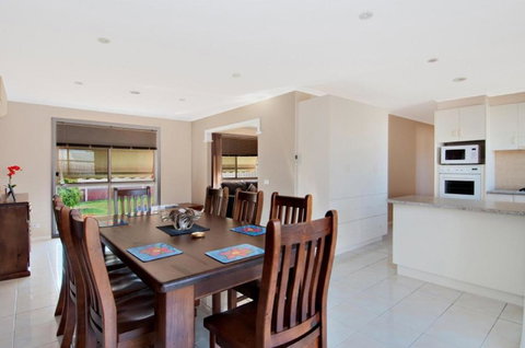 Skip Shop Splash - Accommodation Bookings 6