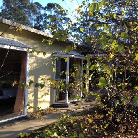 On The Banks - Accommodation Bookings 1