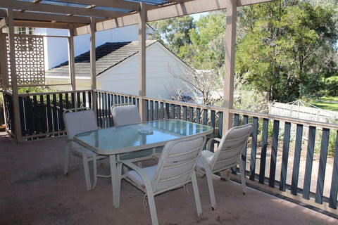 Australian Home Away At Doncaster Grange Park - Accommodation Bookings 3