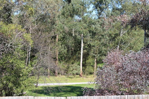 Australian Home Away At Doncaster Grange Park - Accommodation Bookings 4