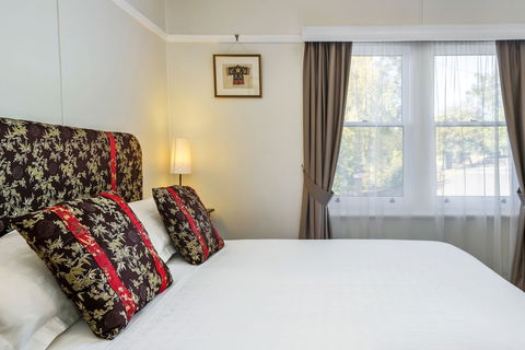 Ashdowns Of Dover B&B - Accommodation Bookings 2