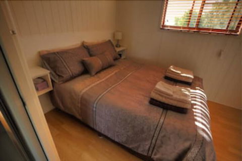 Killarney View Cabins & Caravan Park - Accommodation Bookings 3