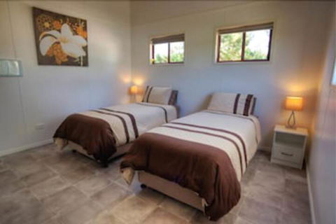 Killarney View Cabins & Caravan Park - Accommodation Bookings 5
