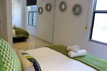Signatures On Cavanagh â€“ The Kube - Accommodation Bookings 0