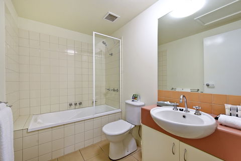 Metro Advance Apartments & Hotel, Darwin - Accommodation Bookings 5