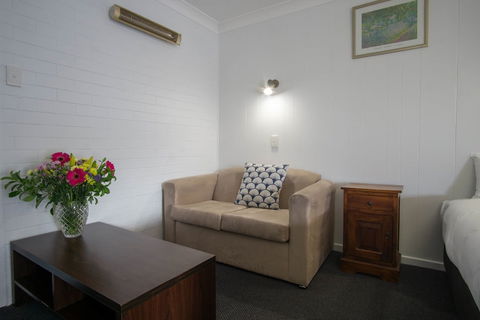 Acacia Motor Inn - Accommodation Bookings 4