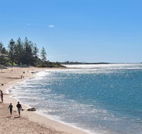 Norfolks on Moffat Beach - Accommodation Bookings
