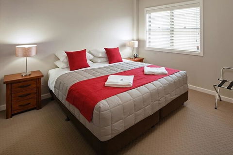 Hamilton On Everton - Accommodation Bookings 6