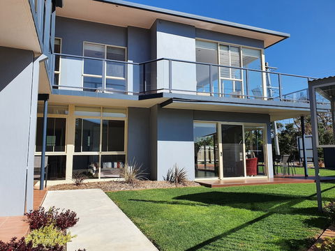 Grandeur Holiday Units - Accommodation Bookings 5
