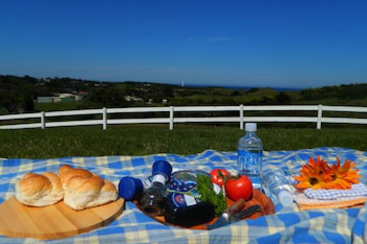  Accommodation Bookings