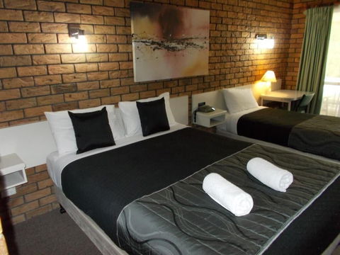 Park House Motor Inn - Accommodation Bookings 5