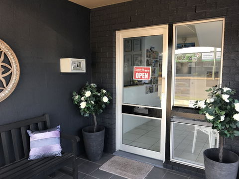 Charm City Motel - Accommodation Bookings 1
