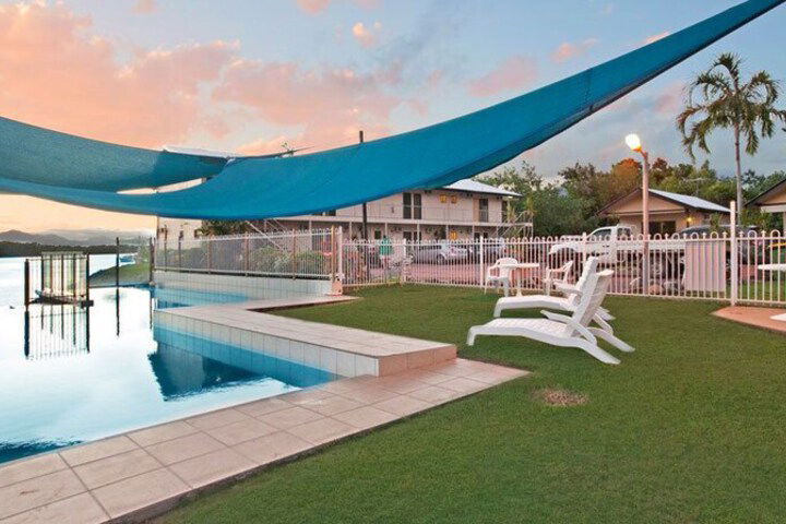 Lucinda QLD Accommodation Bookings