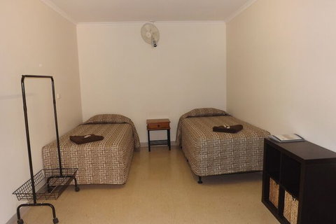 Derby Lodge Self Contained Apartments - Accommodation Bookings 3