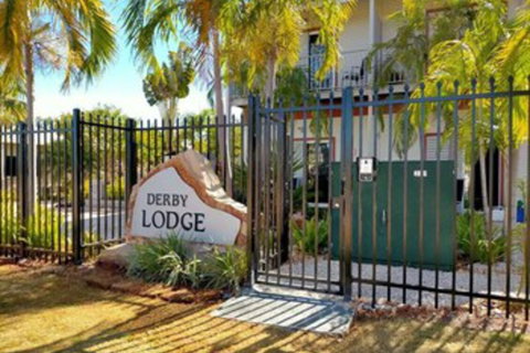 Derby Lodge Self Contained Apartments - Accommodation Bookings 0