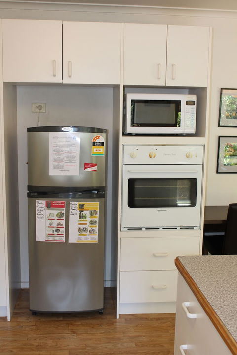 Australian Home Away Ringwood At Bardia - Accommodation Bookings 3