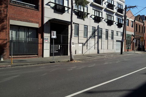 Australian Home Away At Market Square Melbourne - Accommodation Bookings 3