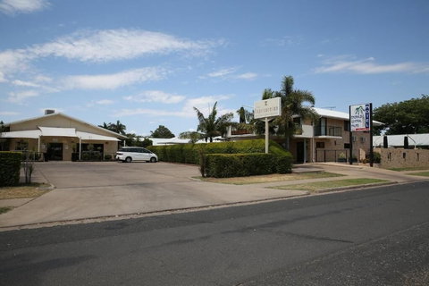 Emerald Central Palms Motel - Accommodation Bookings 1