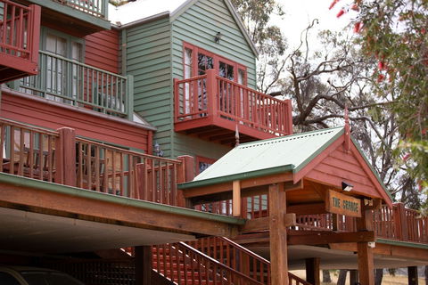 Warrenmang Winery & Resort - Accommodation Bookings 2