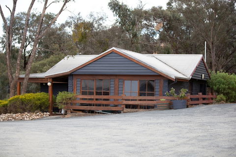 Warrenmang Winery & Resort - Accommodation Bookings 4