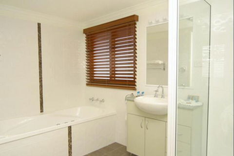 Kiama Harbour Cabins - Accommodation Bookings 0