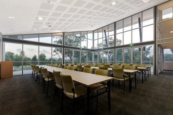 Hunter Valley Hotel Academy - Accommodation Bookings 5