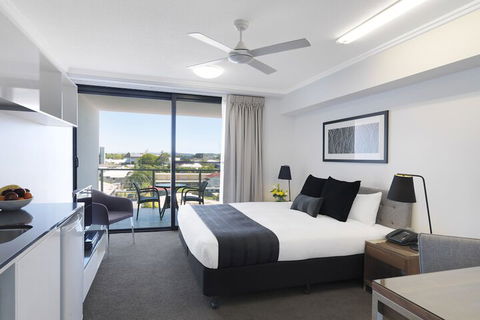 Oaks Mackay Carlyle Suites - Accommodation Bookings 5