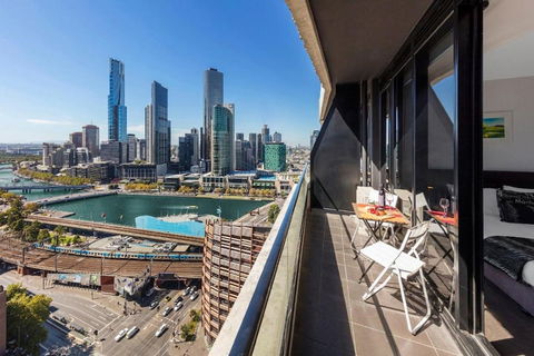 Aura On Flinders Serviced Apartments - Accommodation Bookings 6