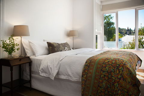 Sades - Accommodation Bookings 6