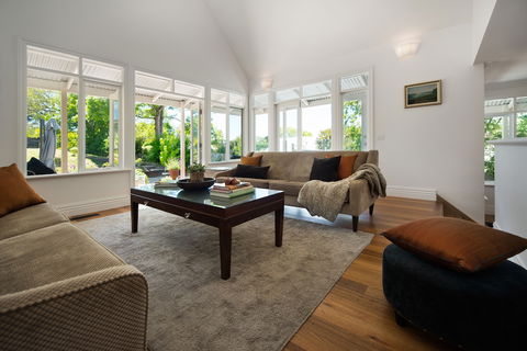 Sades - Accommodation Bookings 4