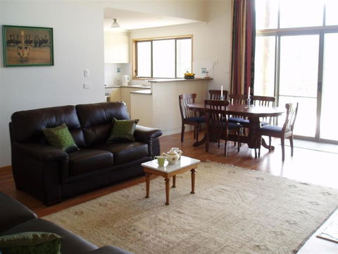 Hawksview At Mafeking - Accommodation Bookings 4
