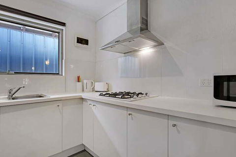 Adelaide Holiday Homes - Accommodation Bookings 6