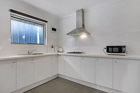 Adelaide Holiday Homes - Accommodation Bookings 5