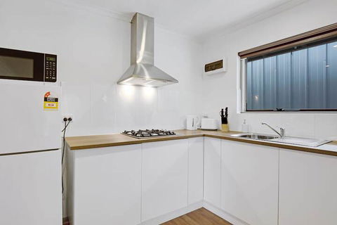 Adelaide Holiday Homes - Accommodation Bookings 4