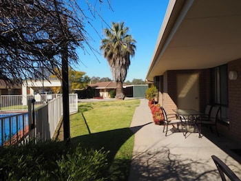 Jacaranda Motel & Holiday Units - Accommodation Bookings 4