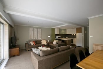 Altitude Apartments - Accommodation Bookings 0