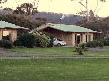 Spring Bay Villas - Accommodation Bookings 3