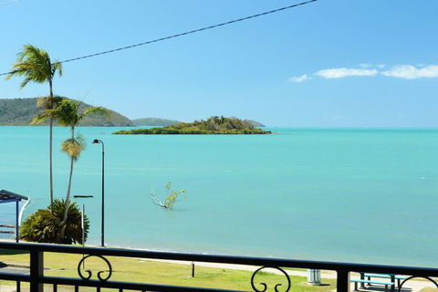 Whitsunday Waterfront Apartments - Accommodation Bookings 3