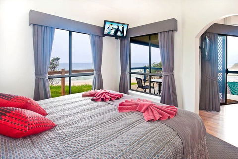 SURFBEACH HOLIDAY PARK - Accommodation Bookings 4
