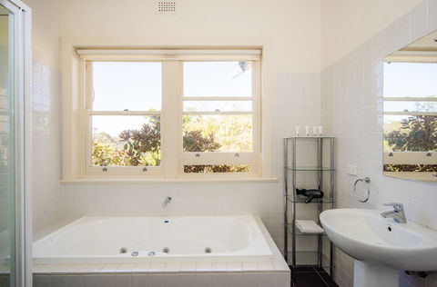 Longview Vineyard - Accommodation Bookings 3