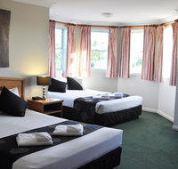 Meadowbrook Hotel - Accommodation Bookings
