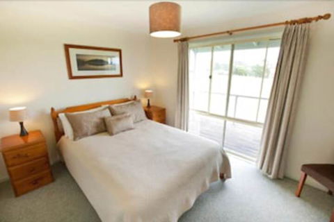 Mystery Bay Cottages - Accommodation Bookings 6