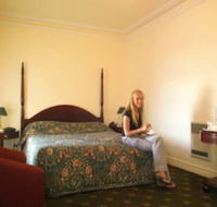 Lucas Hotel - Accommodation Bookings