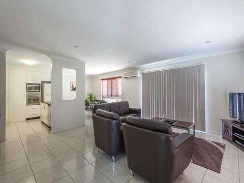 Annand Mews Serviced Apartments - Accommodation Bookings 5