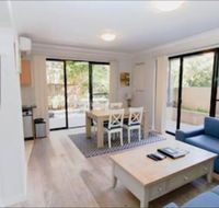 Bondi Beach Garden Apartment - Accommodation Bookings