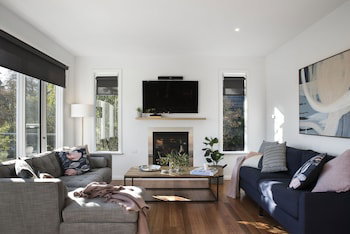 Azure - Accommodation Bookings 0