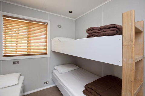 NRMA Ocean Beach Holiday Resort - Accommodation Bookings 4