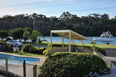 Emmanuel Holiday Apartments - Accommodation Bookings 5
